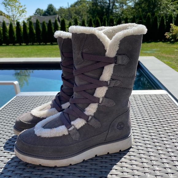 Shoes - Timberland waterproof cozy winter boots.